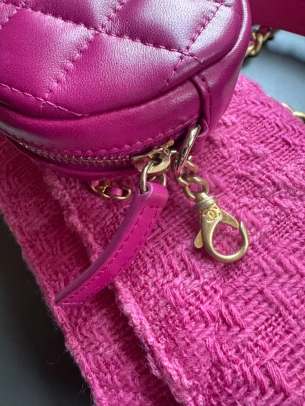 Chanel Pink Tweed 19 Wallet on Chain FW 2019 with lambskin coin purse NIB